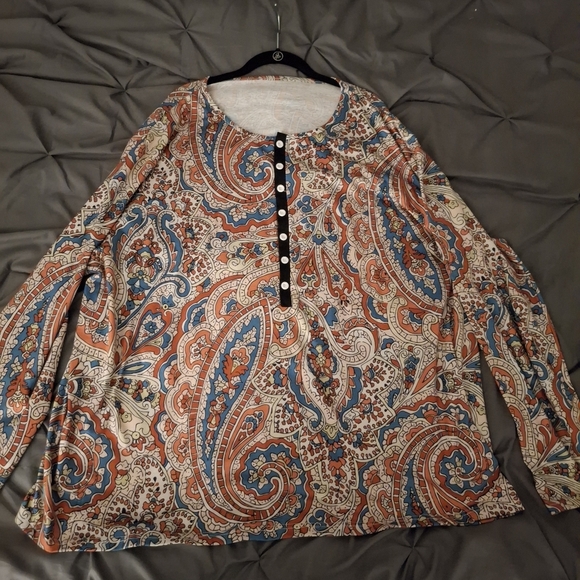 Multicolor Paisley Relaxed Buttoned Men's Shirt with Mandarin Collar - Picture 3 of 5
